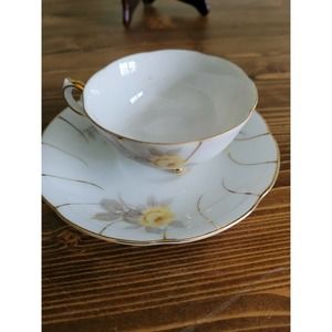 Cherry China Demitasse yellow rose Coffee Teacup & Saucer Set Made in Japan
